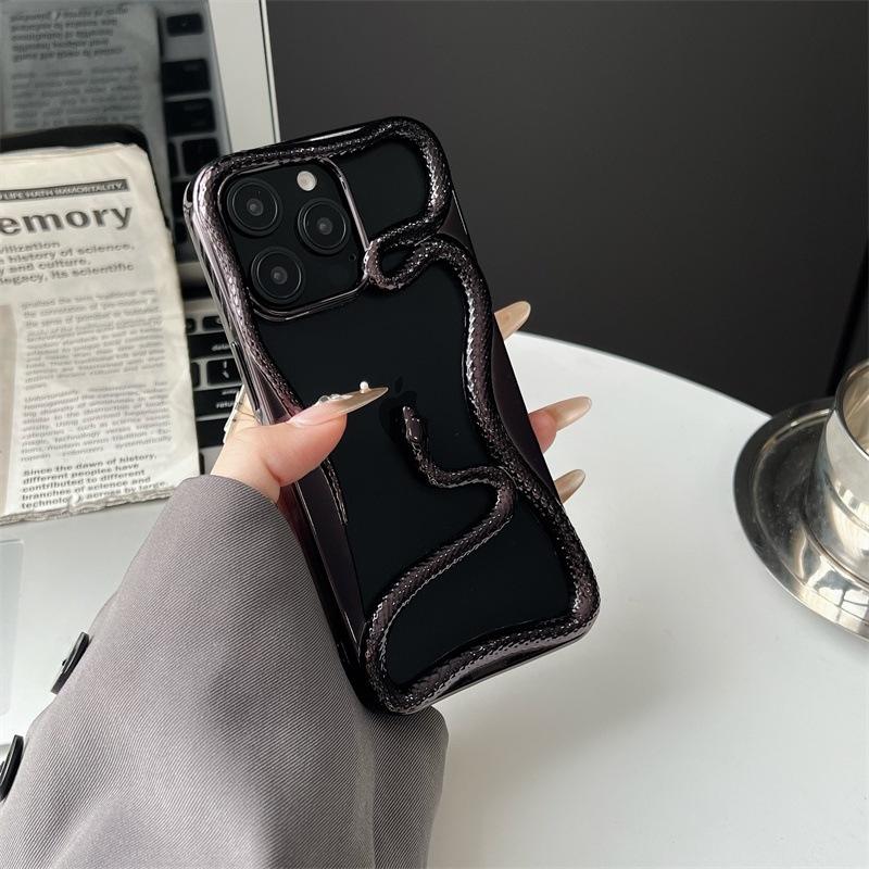 Hollow Snake Design Sand Finish Cover